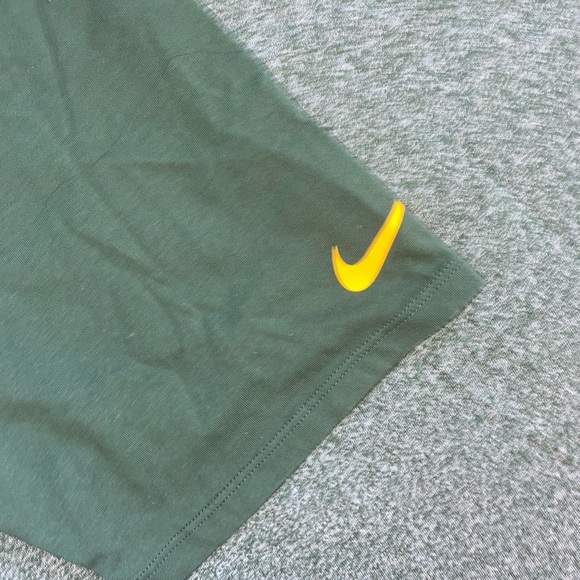 Green Bay Packers Nike Tee Shirt - Picture 3 of 5